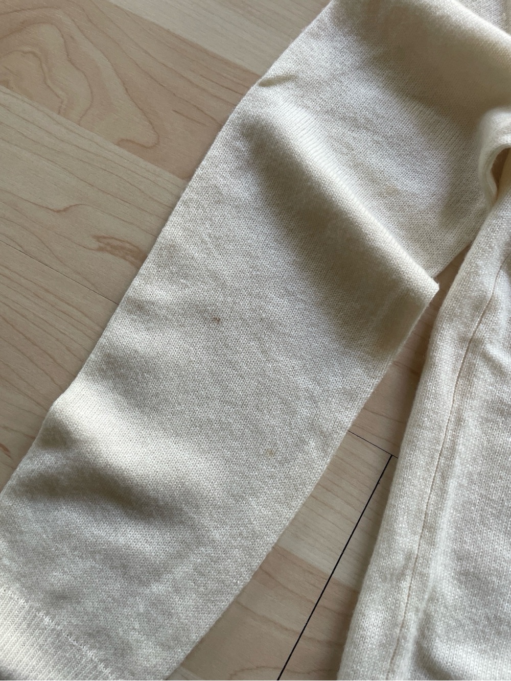 Abercrombie & Fitch y2k Ivory Cashmere-Wool Sweater - Picture 4 of 6